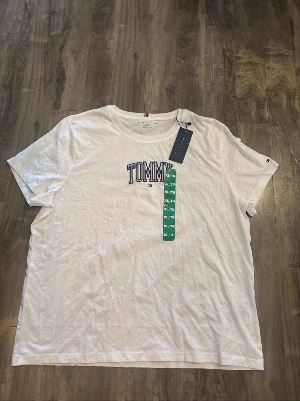 Tommy Hilfiger White Short Sleeve Logo Tee with Navy Trim
